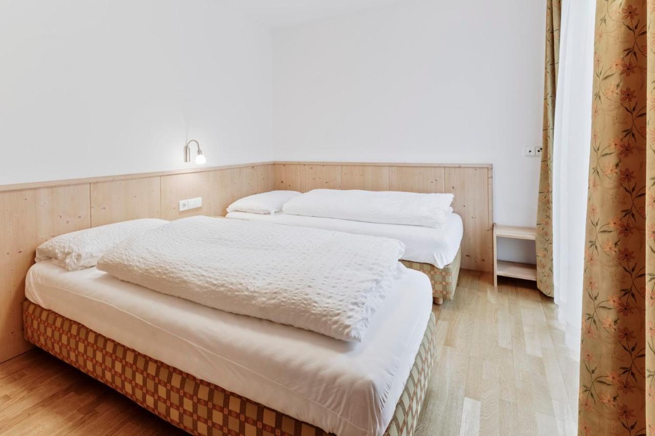 Apartments Petlin Ортізеї Екстер'єр фото